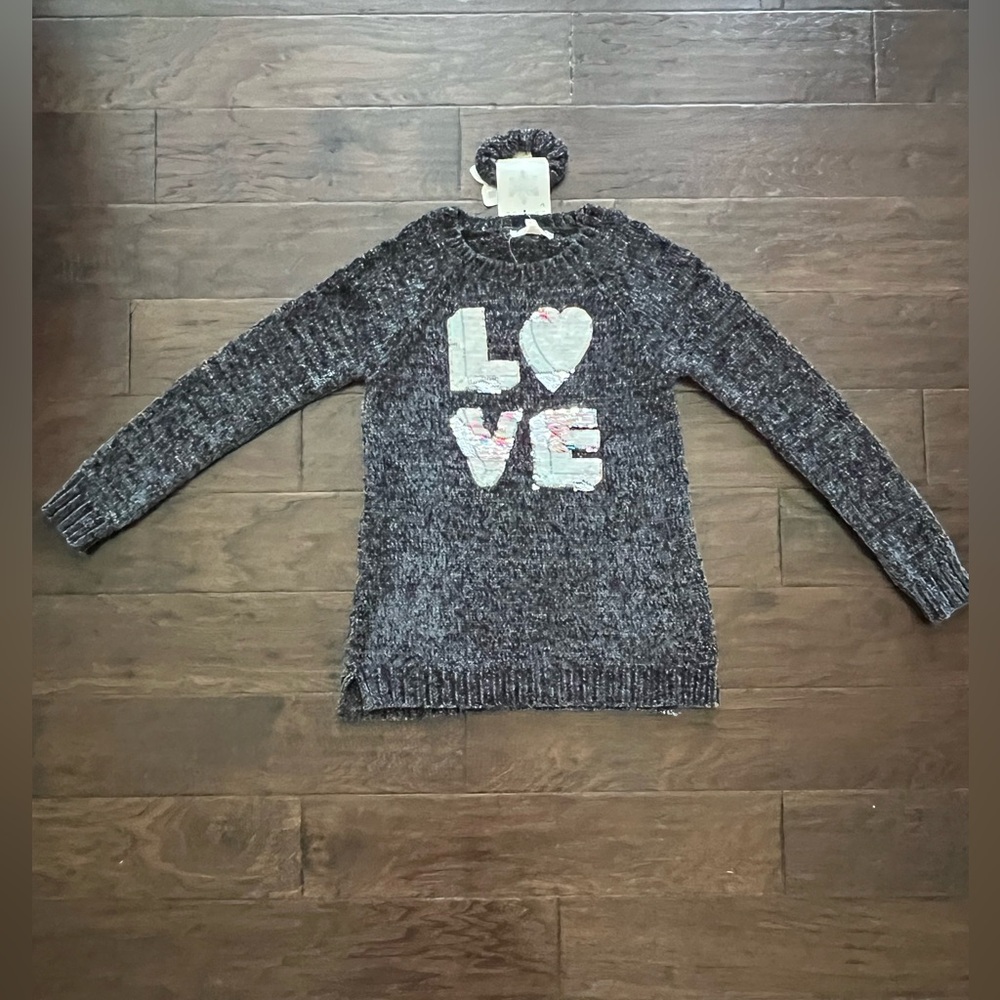 New Sweater with Matching Scrunchie - Picture 3 of 6